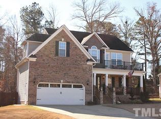 212 River Knoll Dr, Clayton, NC 27527