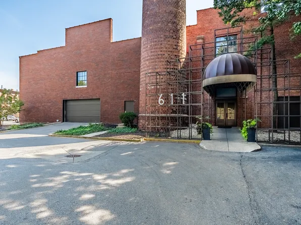 611 N Park Ave APT 210, Indianapolis, IN 46204