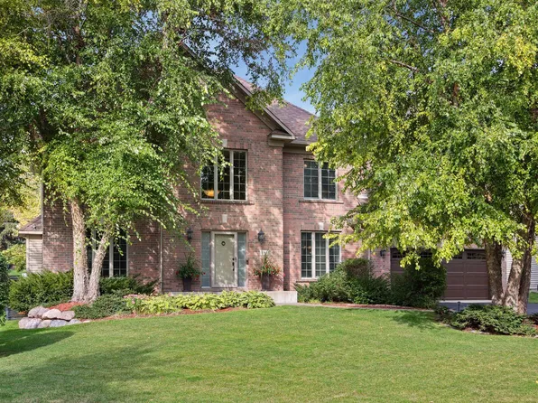 8141 Foxberry Bay, Savage, MN 55378