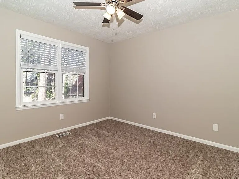 4083 Amherst Way — Photo 13