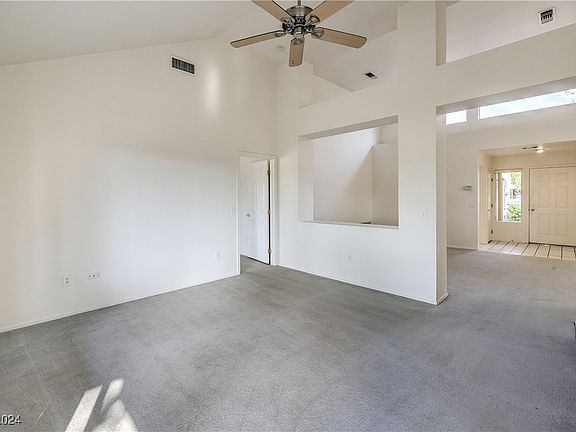 3rd image of 9525 Eagle Valley Dr