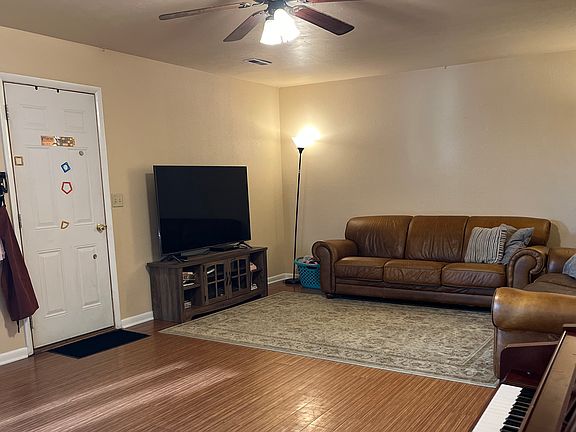 5th image of 1118 Boswell Dr