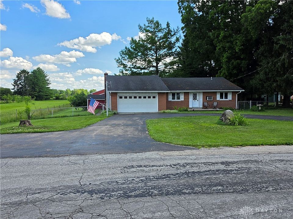 1st image of 2629 Pemberton Rd