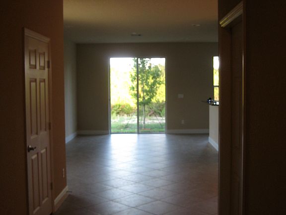 4th image of 2501 Fairlawn Dr