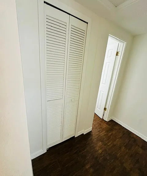 2211 Stanley St — Photo 14