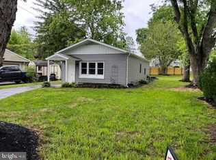 112 Village Green Ln, Lancaster, PA 17603