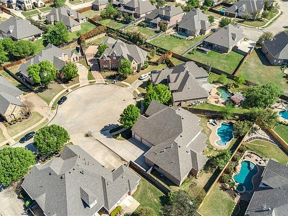 2nd image of 7905 Forest Point Ct