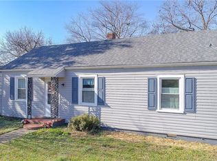 300 S Mesa Dr, Hopewell, VA 23860