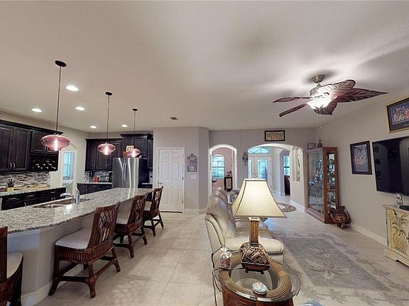 4th image of 1354 Heritage Landings Dr