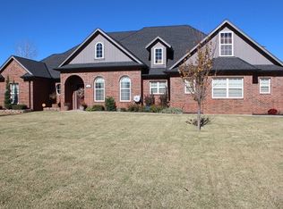 161 Fairway Dr, Elk City, OK 73644
