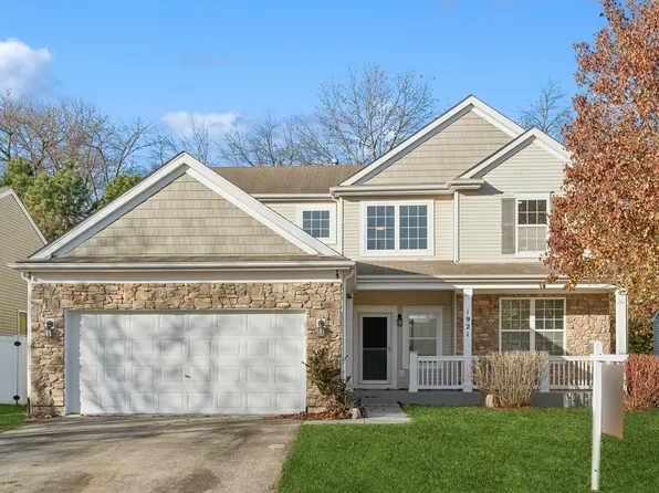 1921 Sebastian Dr, Woodstock, IL 60098