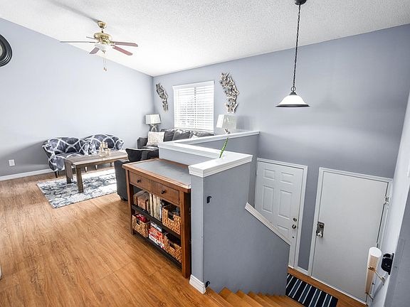 3rd image of 3110 W Graber Cir