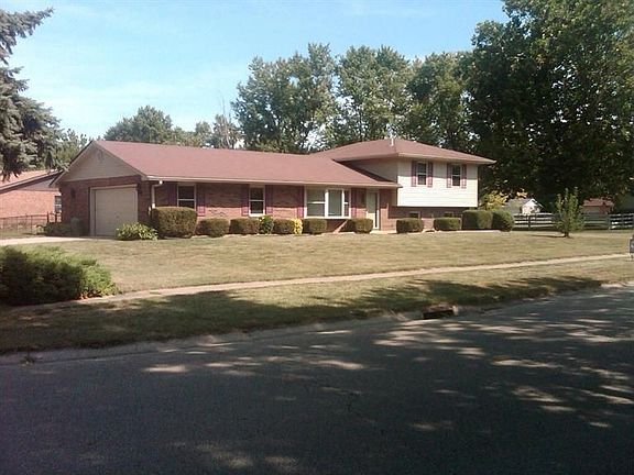 3rd image of 5517 Chesapeake Way