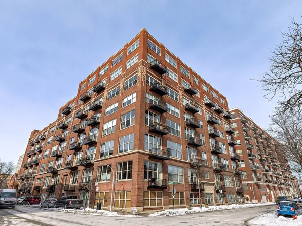 1500 W Monroe St Unit 401, Chicago, IL 60607