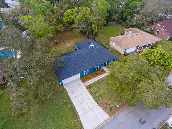 3rd image of 5275 Cluster Oaks Ct