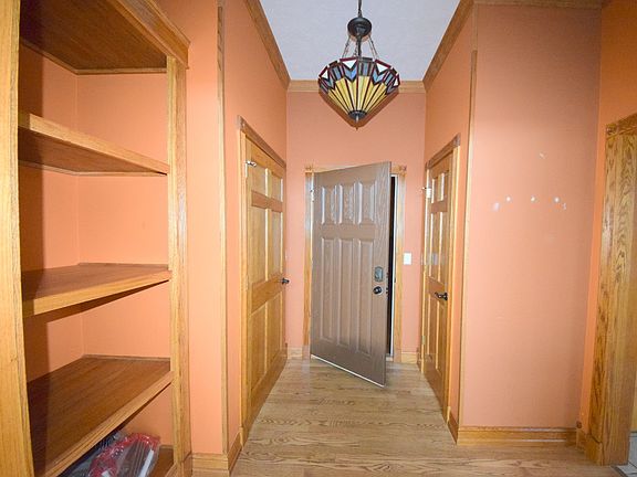 2nd image of 102 E Cherry St #A