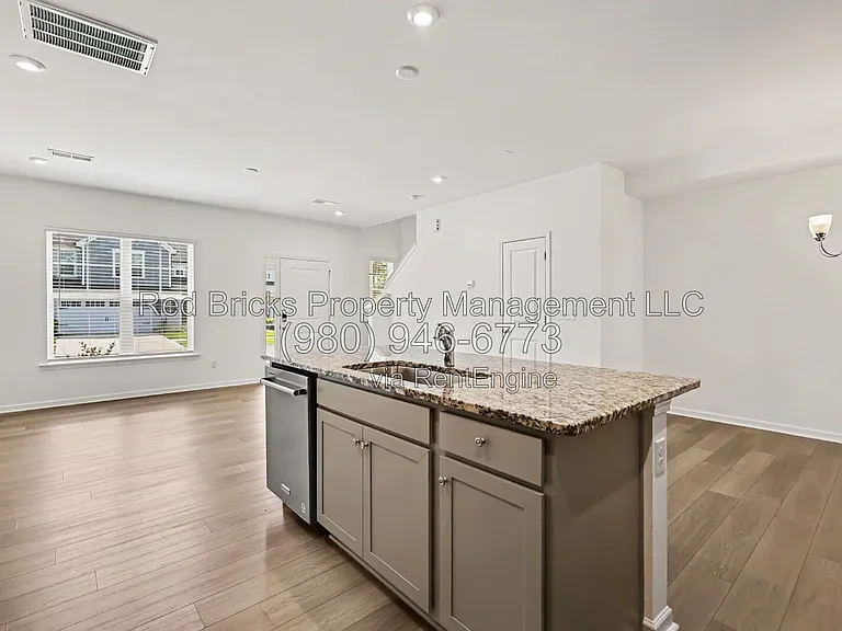 13027 Rover St — Photo 11