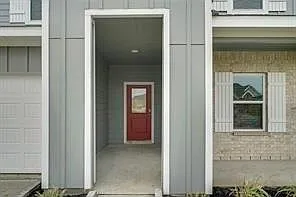 4 bed, 2.5 bath, 2453 sqft, $2,650 — Photo 2