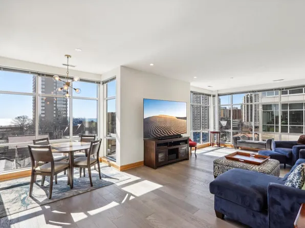 1550 East Royall PLACE #613, Milwaukee, WI 53202