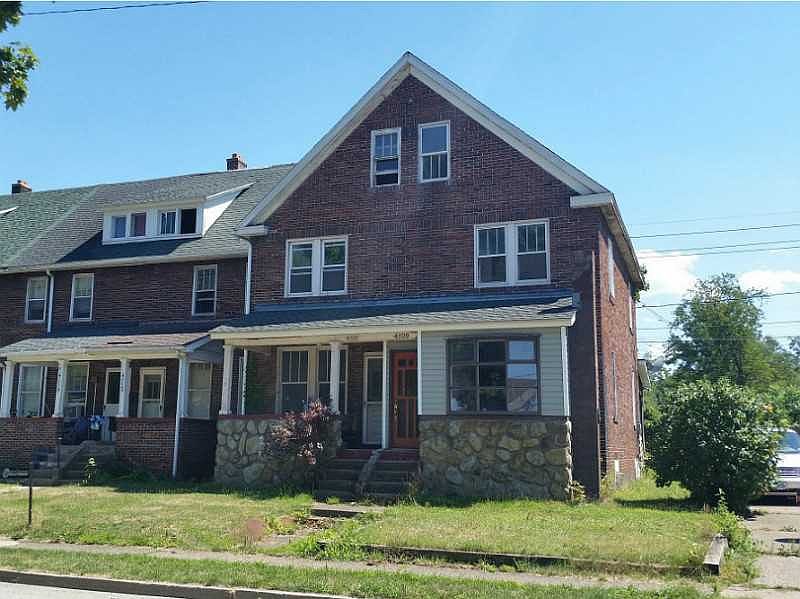 2nd image of 4109 Bell St