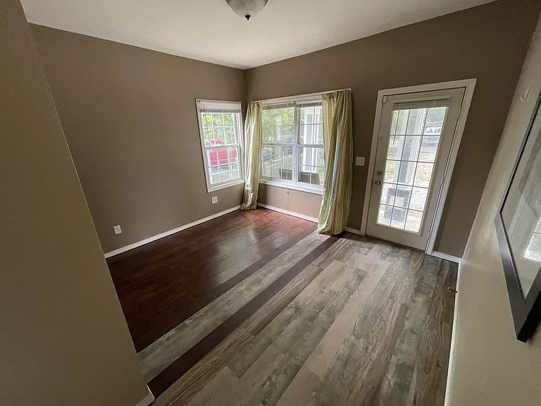 614 W 30th St #3 — Photo 1