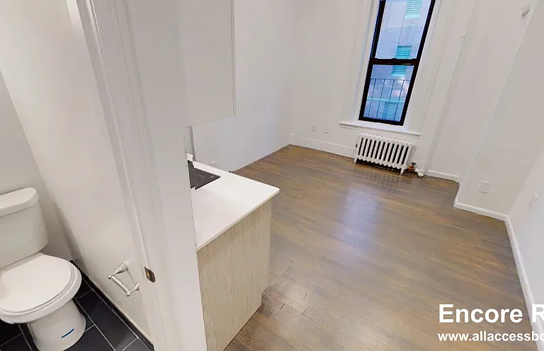 280 Newbury St #1 — Photo 6
