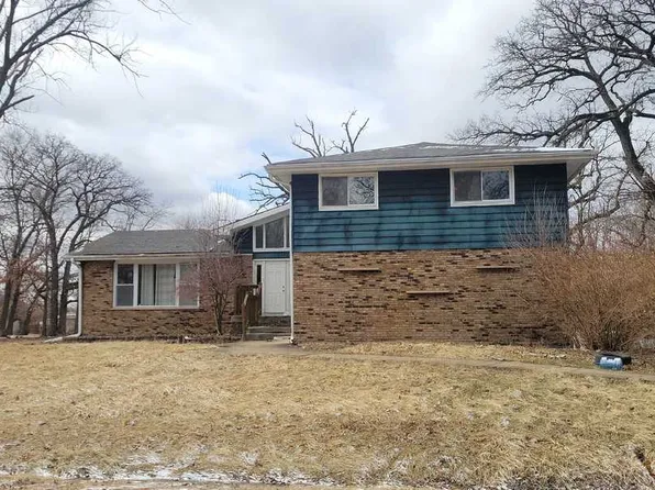 24736 S Oak Ln, Crete, IL 60417