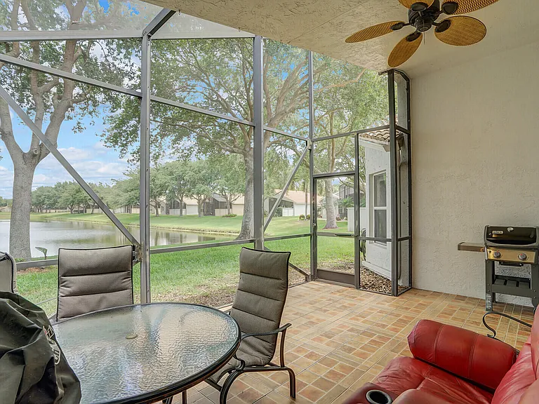 5335 Vernio Ln — Photo 31
