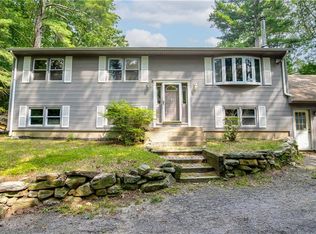 120 Pig Hill Rd, Coventry, RI 02827