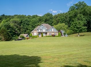 25 Deer Trail Dr, Tunnel Hill, GA 30755