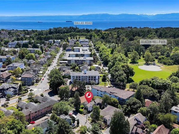 977 Convent Pl #9, Victoria, BC V8V 2Y9