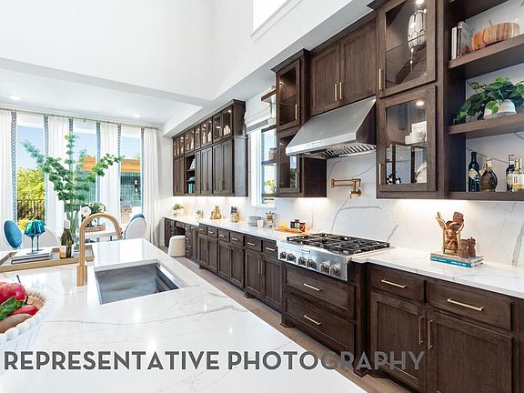 4th image of 1401 Deer Park Way