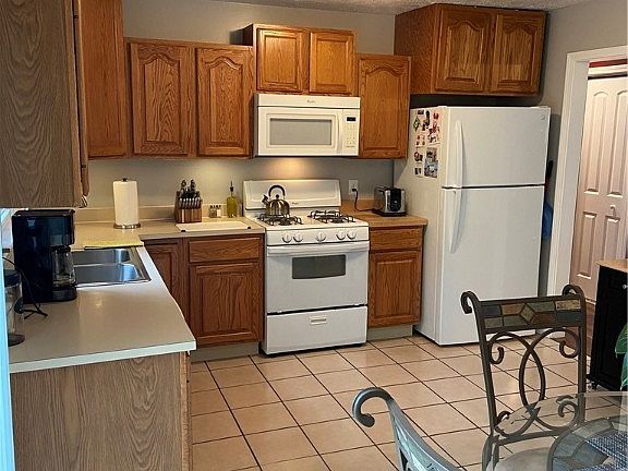 2nd image of 5096 Alva Ave