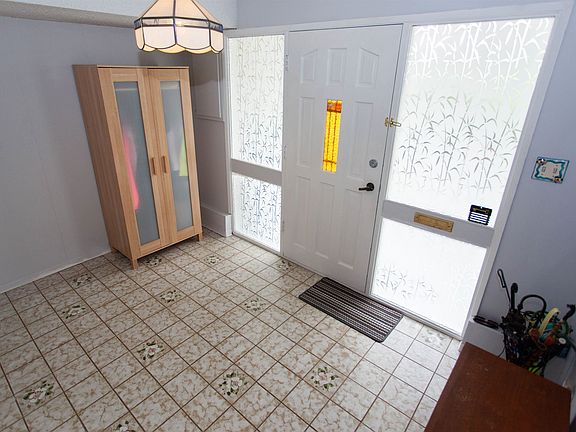 5th image of 1232 Foster St