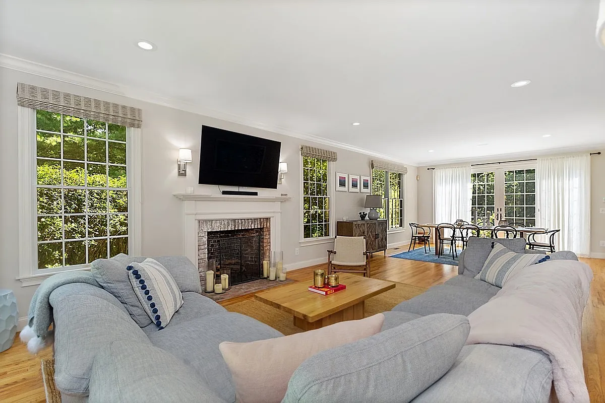 Private and Serene in East Hampton — Photo 4
