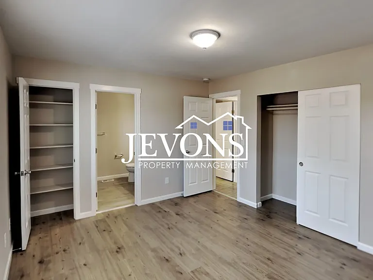 1912 W Mead Ave #1 — Photo 8