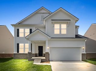 745 Haywood Dr, Saline, MI