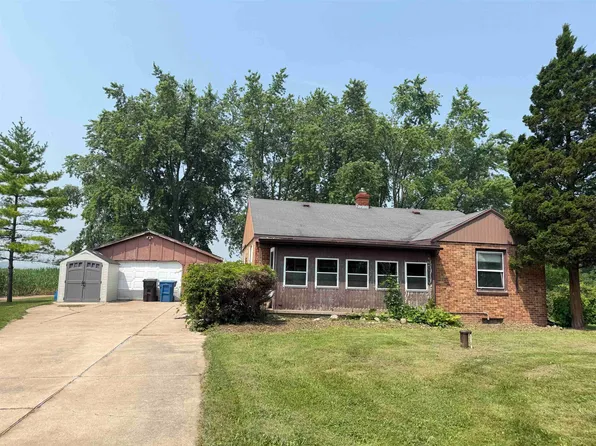 N2591 Meade St, Appleton, WI 54913