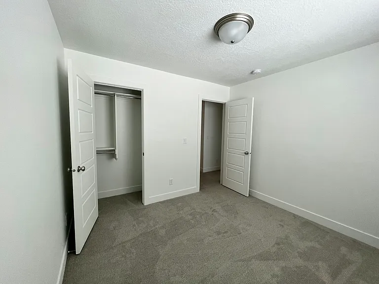 2025 S Sawmill Blvd — Photo 12