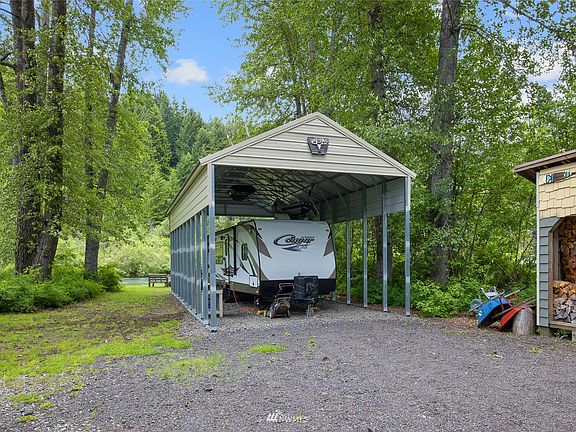 5th image of 1121 Wapiti Dr