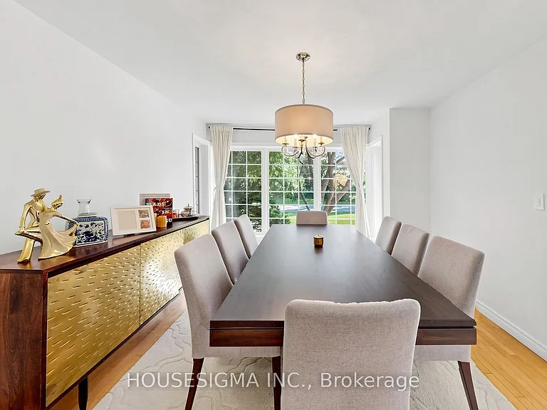 69 Holyrood Ave — Photo 14