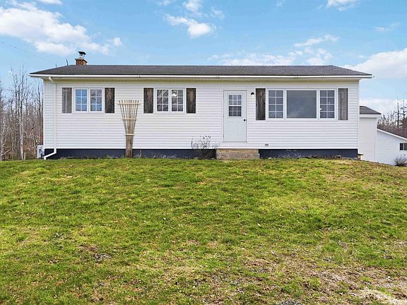5th image of 302 Fitch Rd