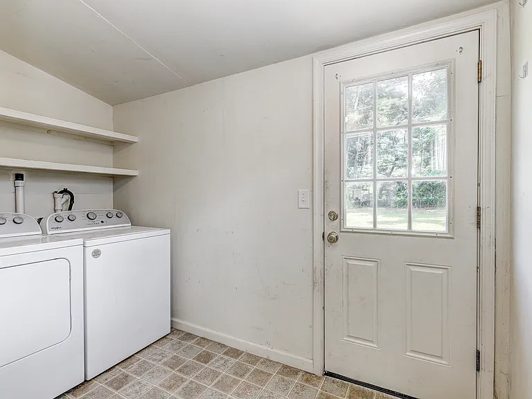 103 Wilgate Rd — Photo 9