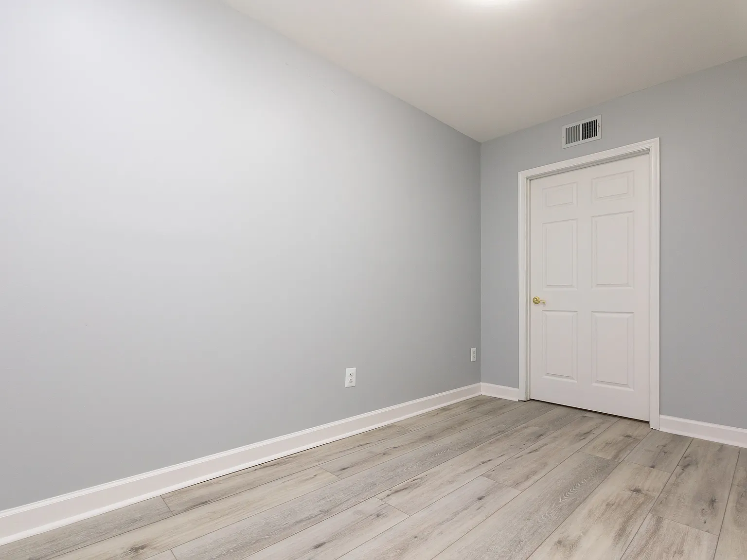 4 bed, 3.5 bath, 4007 sqft, $5,500 — Photo 3