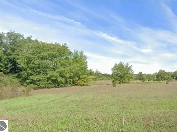 15040 North St #A1, Thompsonville, MI 49683