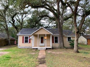 603 E 1st St, Sweeny, TX 77480