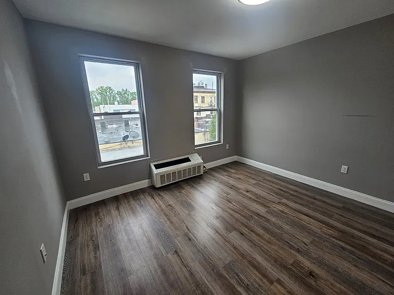 16 Canfield St #B — Photo 7