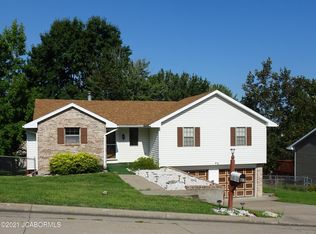 735 Jay Or Dr, Jefferson City, MO 65109