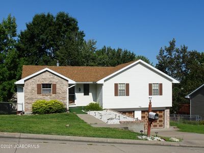 735 Jay Or Dr, Jefferson City, MO, 65109