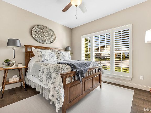 4th image of 701 Ridgepointe Court Lake